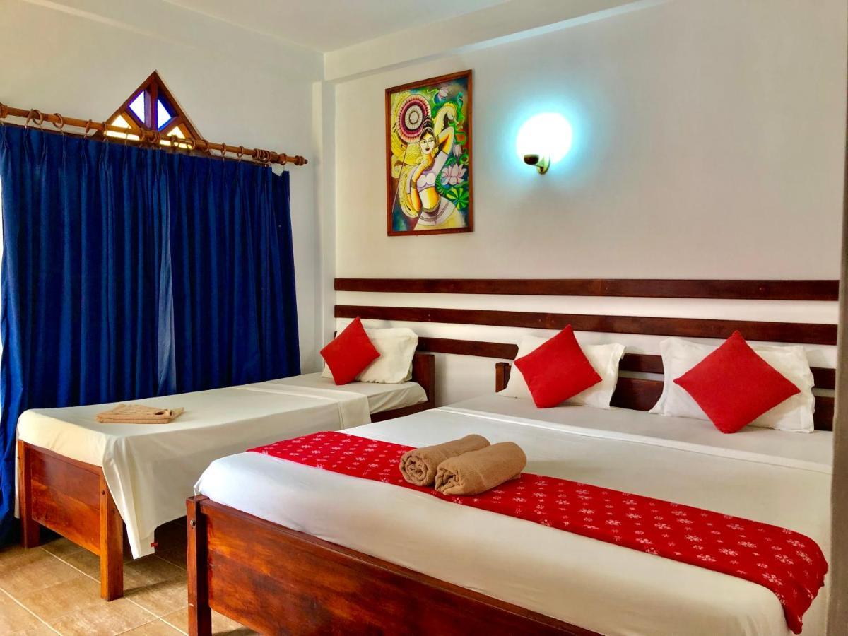 Hotel Drifters & Restaurant