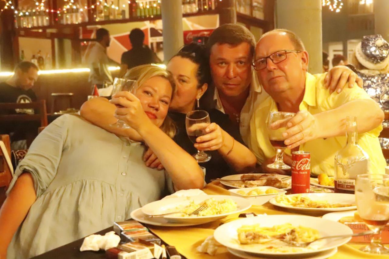 Hotel Drifters & Restaurant *